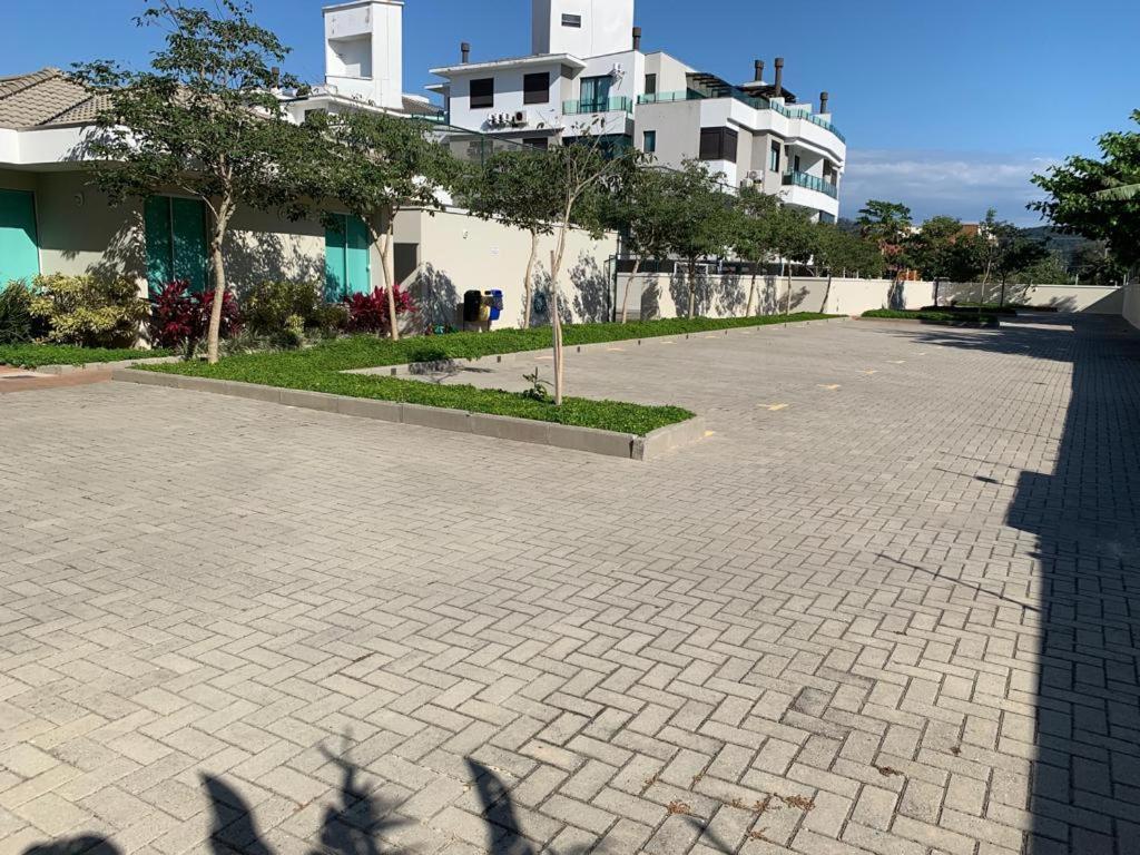 Apartamento De Frente Para Piscina, Com Vista Para O Mar Appartement Florianópolis Buitenkant foto